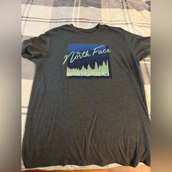 The North Face Shirt - Picture 1 of 3